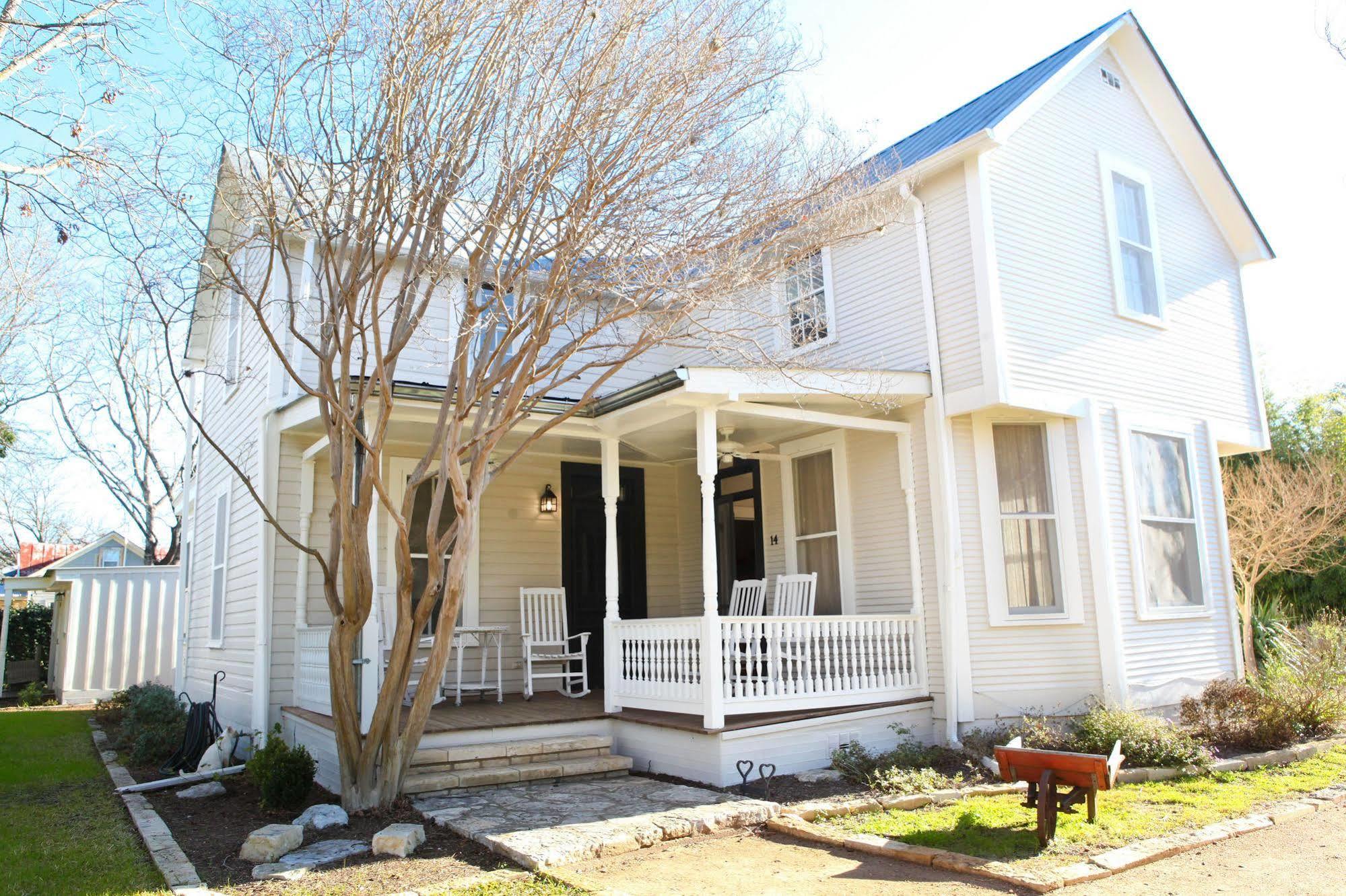 Hoffman Haus Bed & Breakfast Fredericksburg Exterior photo